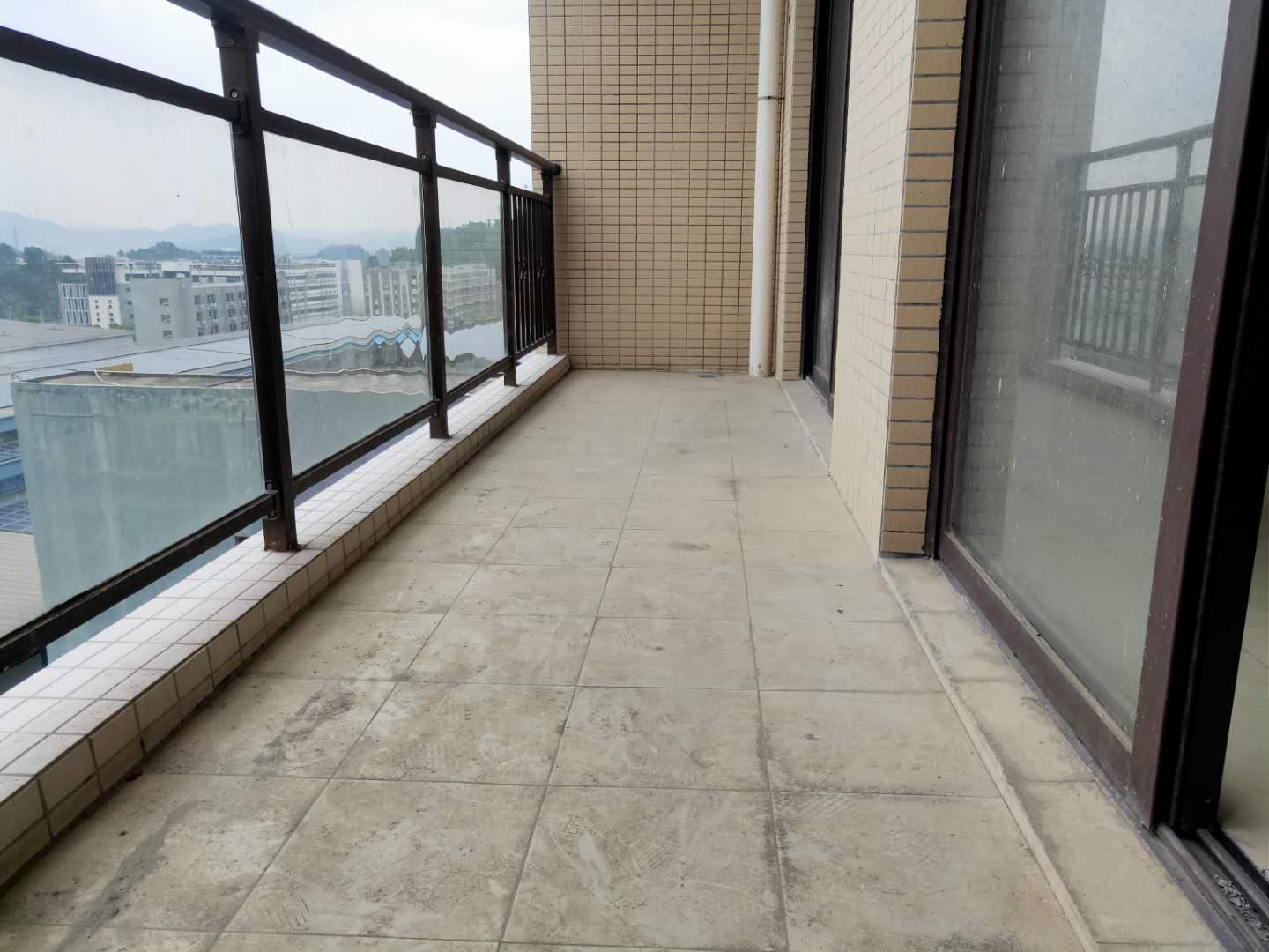 鳳崗小產(chǎn)權房