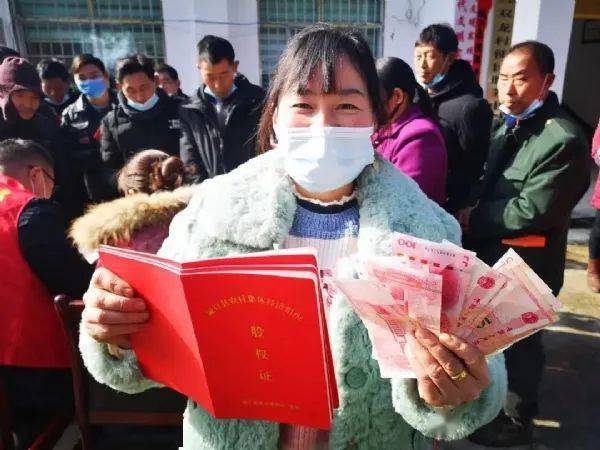 而村民出讓土地的回報(bào)