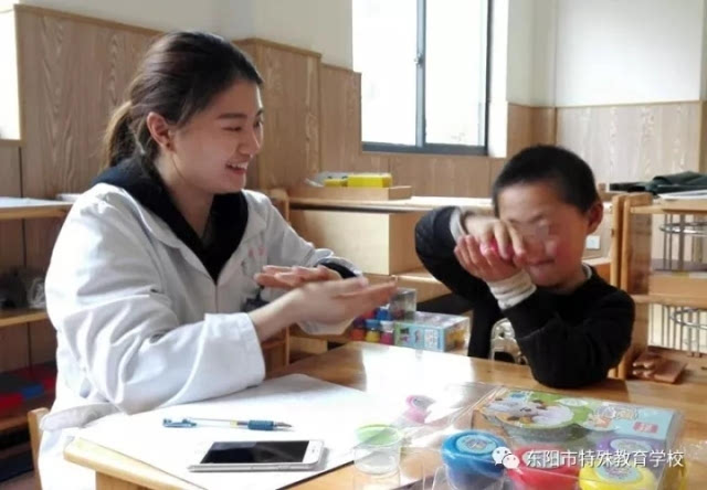 進一步提高李滄區(qū)特殊教育學(xué)校辦學(xué)水平